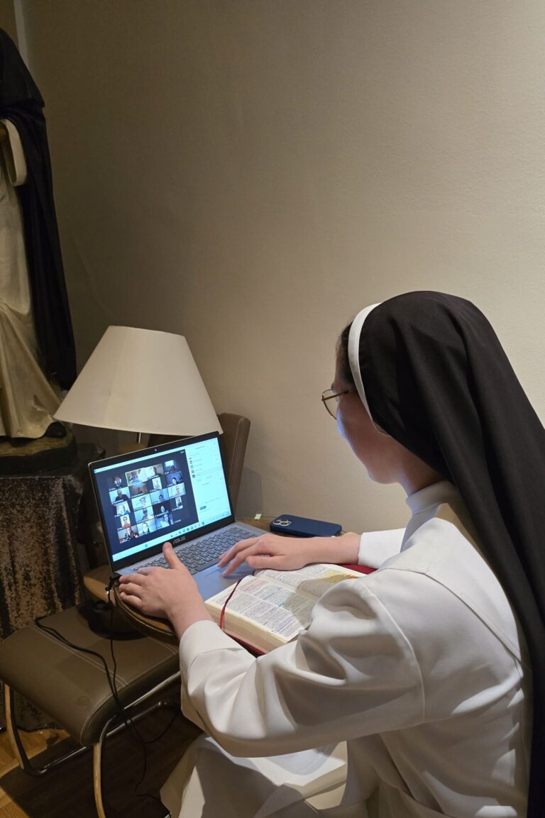 Održana online biblijska večer s djevojkama