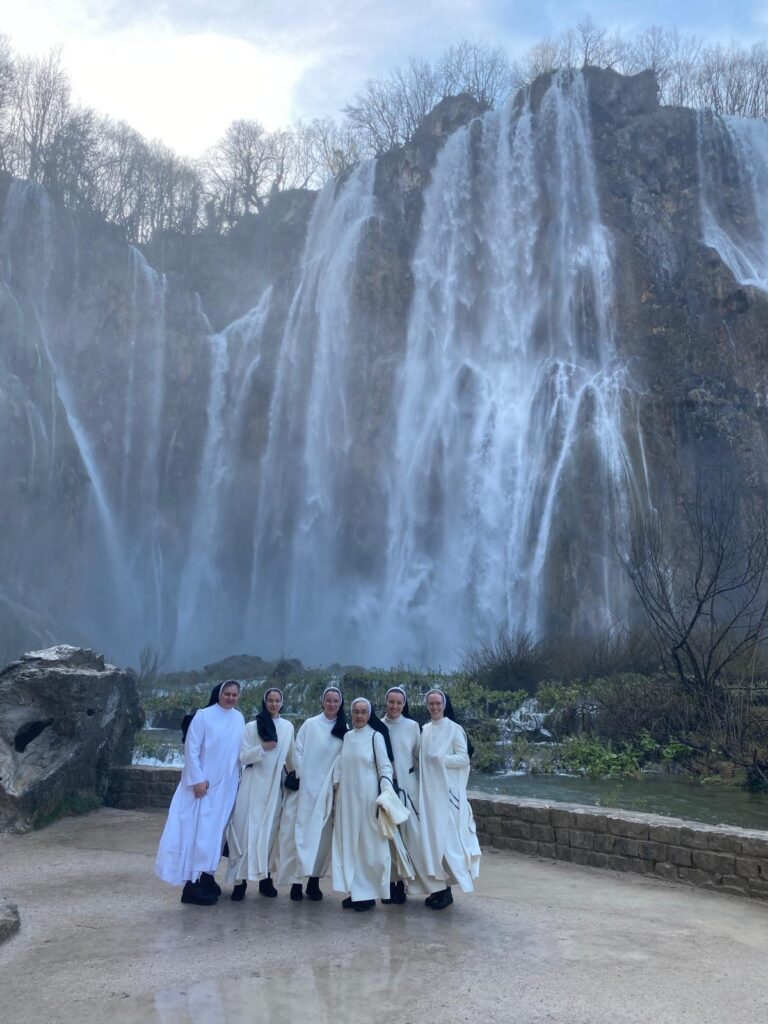 Izlet juniorata na Plitvička jezera i u Lički Osik