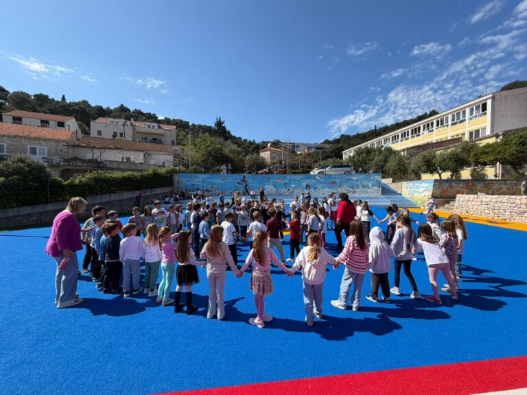 Predškolci posjetili Osnovnu školu Petra Kanavelića