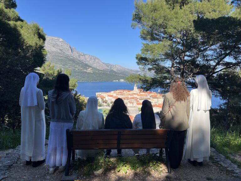 Vikend u samostanu za djevojke koje promišljaju o redovničkom pozivu