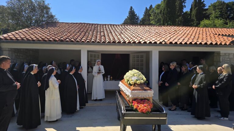 Sprovod s. Marije Lurdes Bešlić