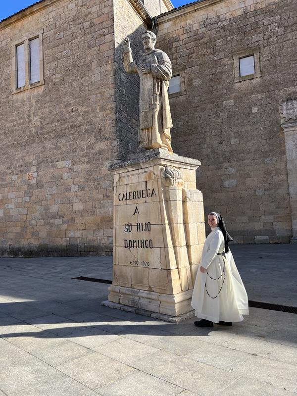 “Sama činjenica da je tu rođen naš sv. Otac Dominik čini taj kraj posebnim.” – razgovor o rodnom kraju sv. Dominika sa s. Anđelinom Radoš